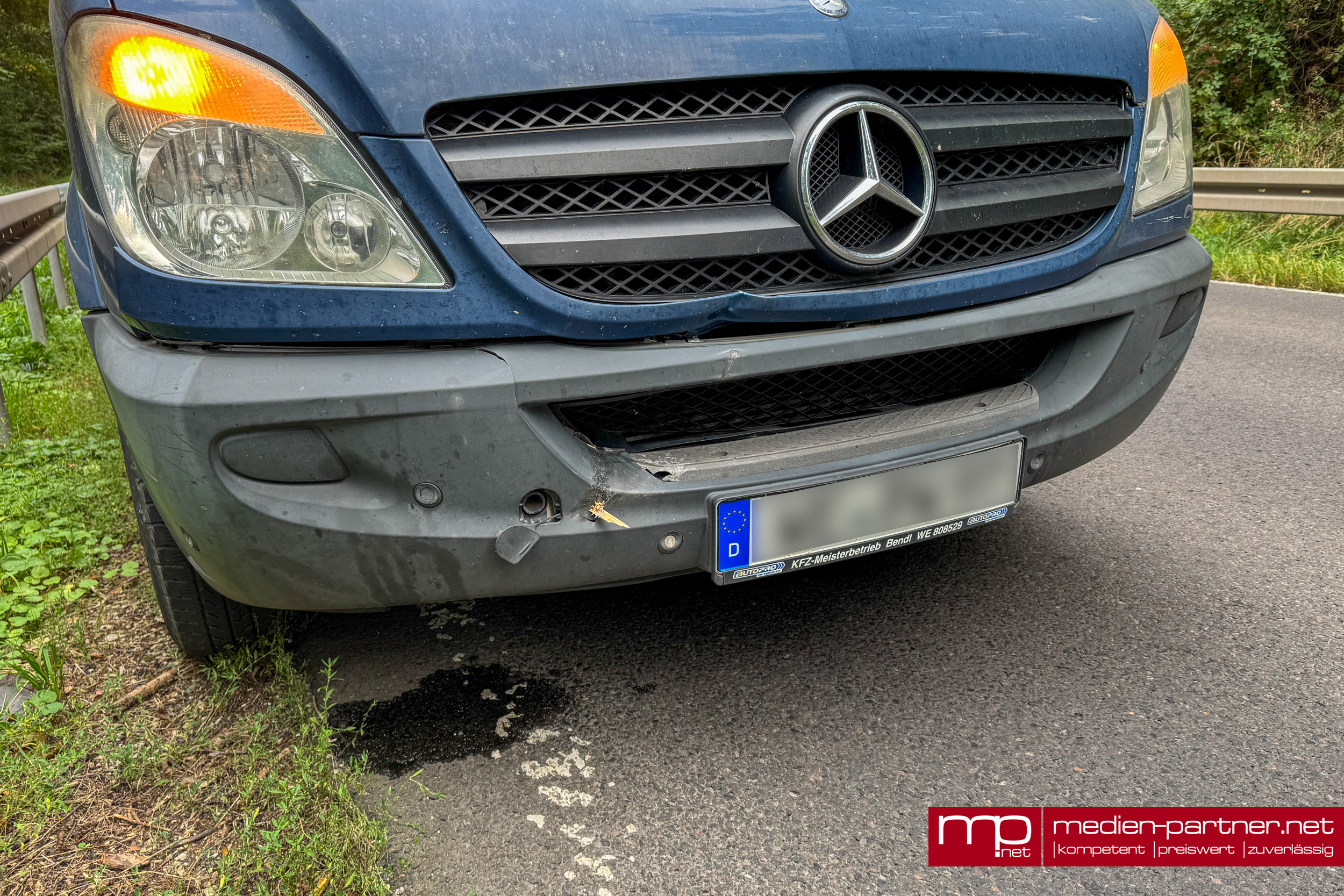 Unfallflucht auf der L3087 – Zeugen gesucht