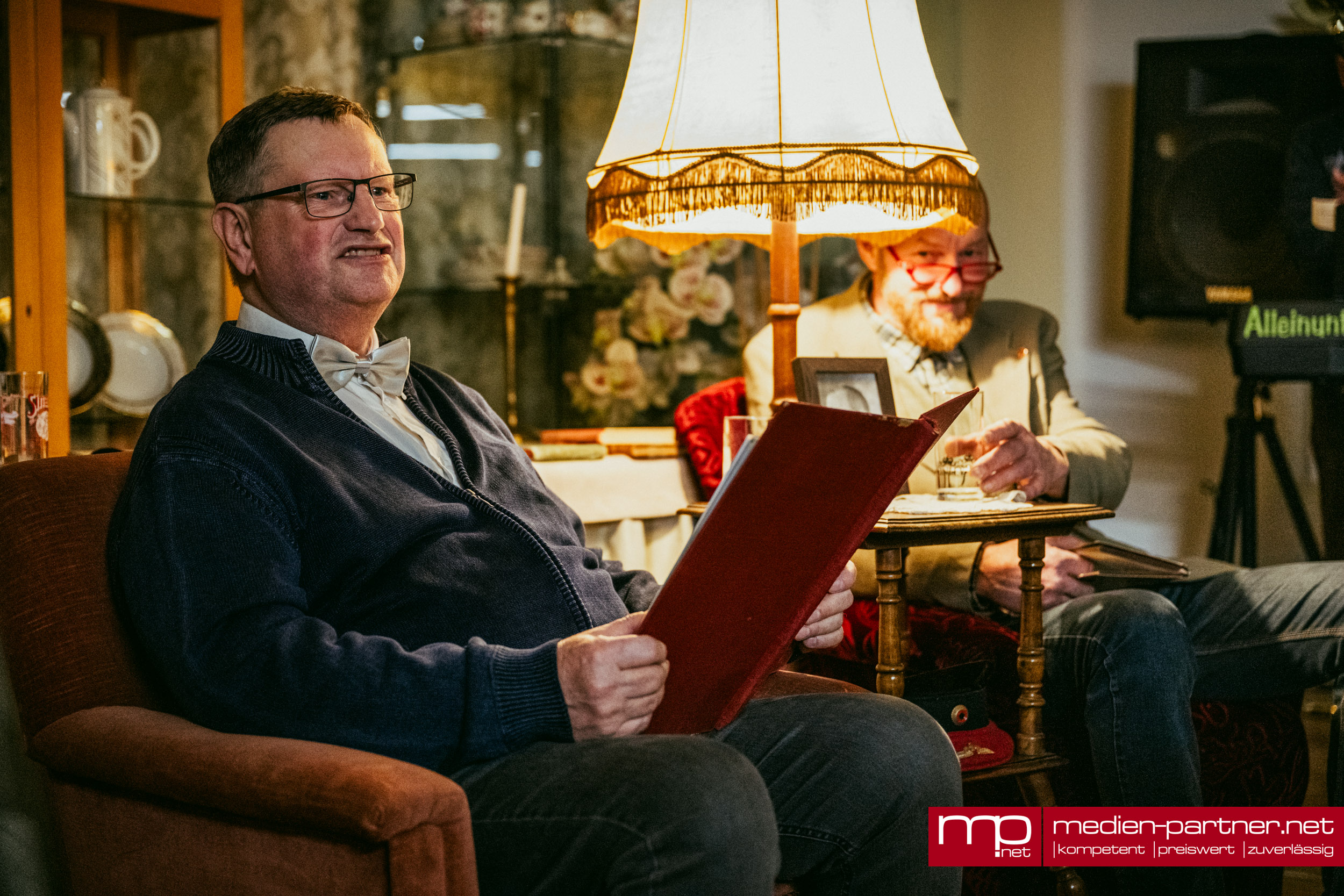 Mundart-Abend lockt Scharen in die Bibliothek